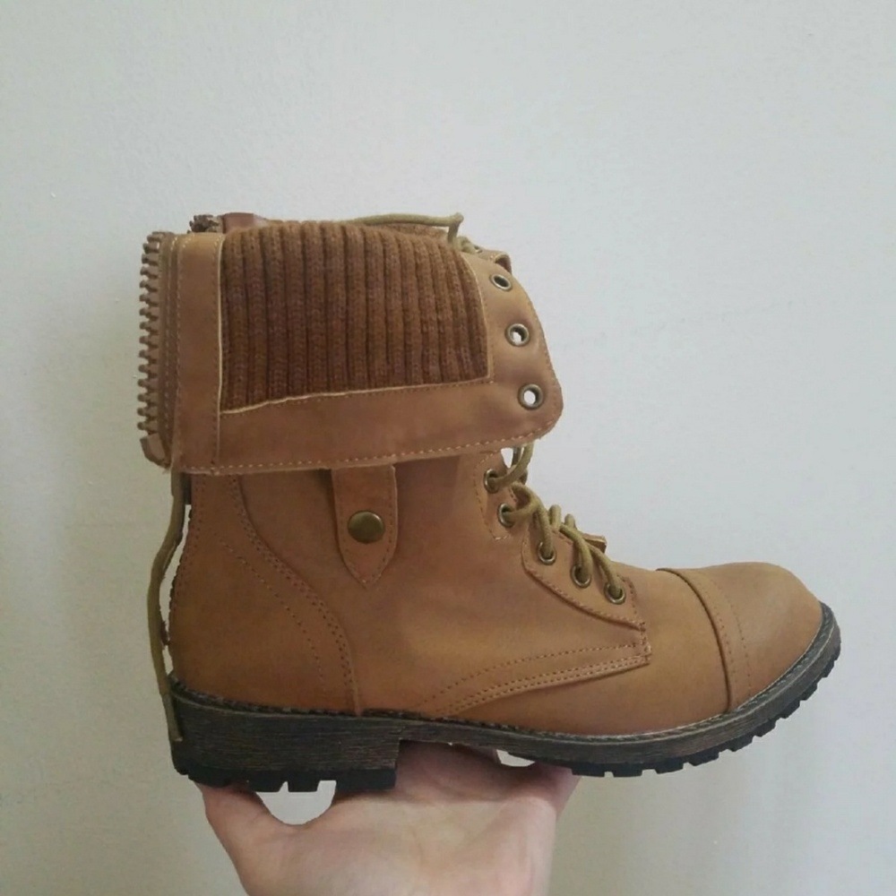 Sweater fold over combat boot
